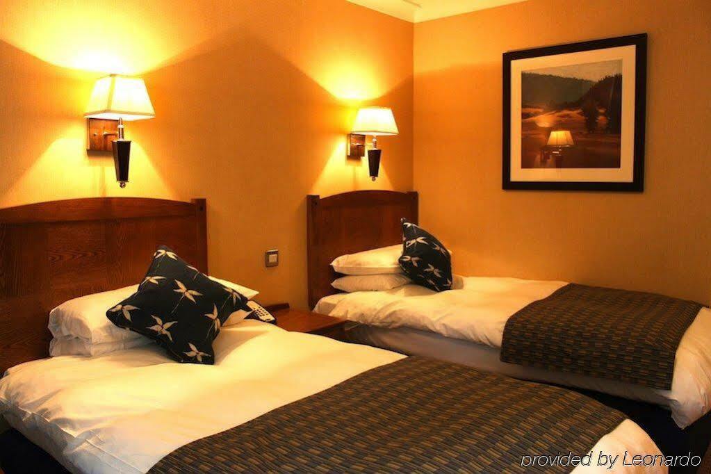 Waterloo Hotel كروثورن الغرفة الصورة